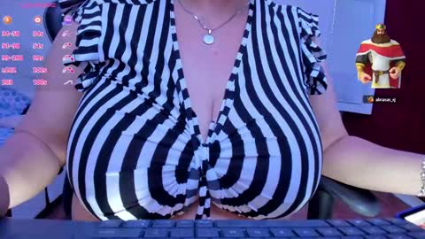 esme online show from March 2025 01:03:02 AM