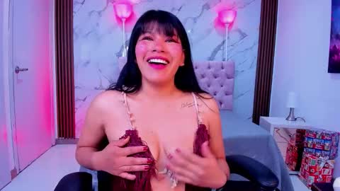 Snapshot of esmeraldachantre chatting on December 2025 11:50:01 AM Esmeralda online show from December 2025 11:50:01 AM