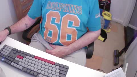 Morph online show from November 2025 09:02:01 PM