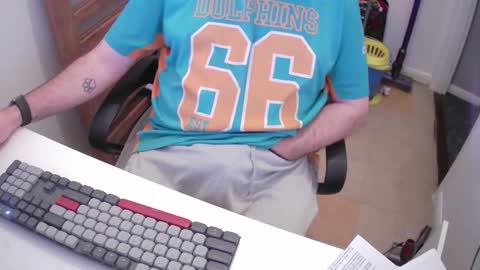 Morph online show from November 2025 09:31:01 PM