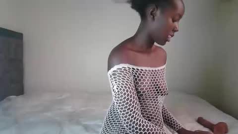 essypetite online show from November 2025 10:37:01 AM