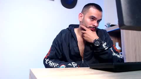 Snapshot of esteban_fer chatting on February 2026 07:37:02 AM Esteban Fernandez online show from February 2026 07:37:02 AM