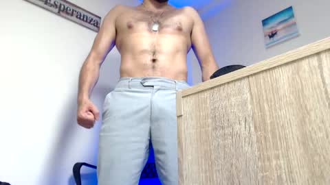 Snapshot of esteban_fer chatting on February 2026 06:26:01 AM Esteban Fernandez online show from February 2026 06:26:01 AM