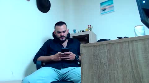 Snapshot of esteban_fer chatting on February 2026 03:29:02 AM Esteban Fernandez online show from February 2026 03:29:02 AM