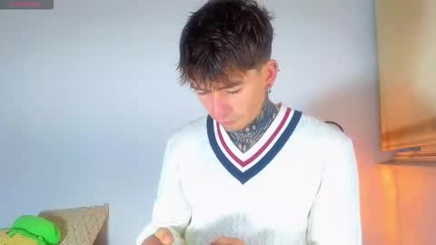 Esteban independent model online show from October 2025 10:36:01 AM