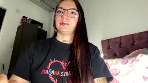 estefa1 online show from June 2026 02:17:02 PM