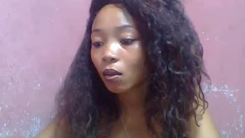 estelah20 online show from November 2025 06:25:01 AM