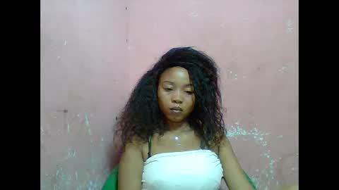 estelah20 online show from November 2025 07:19:02 AM