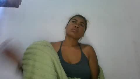 Snapshot of estelah796836 chatting on July 2026 05:25:02 AM estelah796836 online show from July 2026 05:25:02 AM