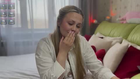 Estella online show from March 2026 05:35:01 AM