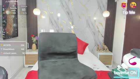 Snapshot of estephany_doll chatting on February 2025 05:01:02 PM Estephany online show from February 2025 05:01:02 PM