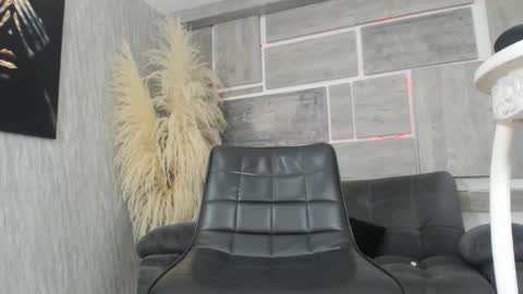 Snapshot of estephany_doll chatting on October 2025 02:12:02 AM Estephany online show from October 2025 02:12:02 AM