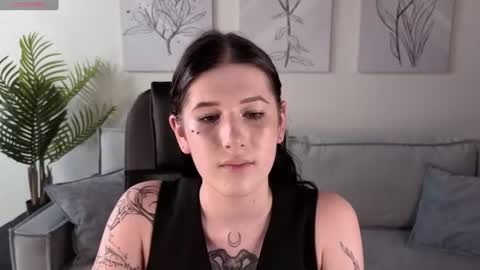 Ester Henderson online show from July 2026 01:34:01 AM