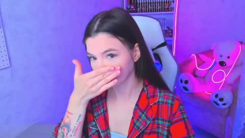 Snapshot of estercollins chatting on December 2024 03:40:01 AM Ester online show from December 2024 03:40:01 AM