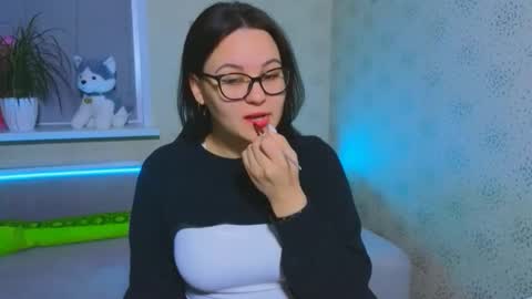 EsterPlayful online show from December 2025 08:08:02 AM