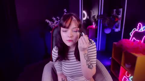 Ester  online show from May 2026 09:09:02 PM