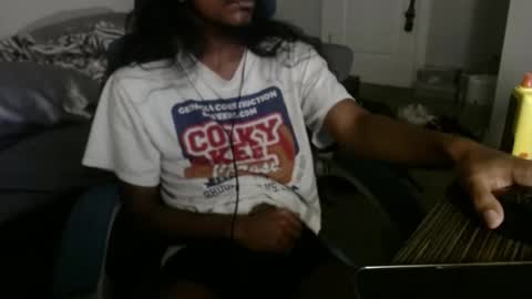 Snapshot of estessaid chatting on November 2025 12:00:02 AM 94Bottles online show from November 2025 12:00:02 AM