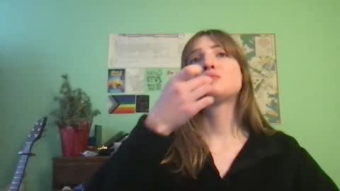 Snapshot of esthergreyplus chatting on February 2025 09:02:01 PM Esther Grey online show from February 2025 09:02:01 PM