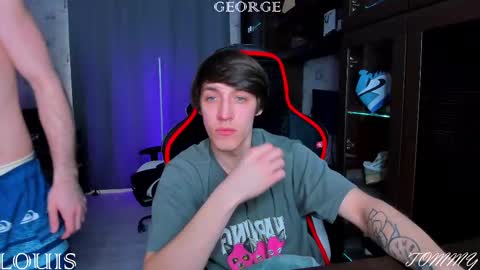 Snapshot of esthetics_boys chatting on March 2025 02:26:02 PM LOUIS online show from March 2025 02:26:02 PM