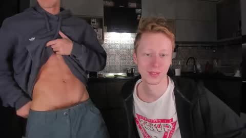 Snapshot of esthetics_boys chatting on January 2026 07:49:02 PM LOUIS online show from January 2026 07:49:02 PM