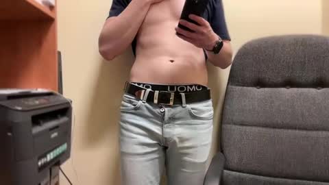 Tom online show from February 2025 07:09:01 PM