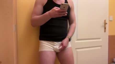 Snapshot of etat_on chatting on January 2026 12:25:01 AM Tom online show from January 2026 12:25:01 AM