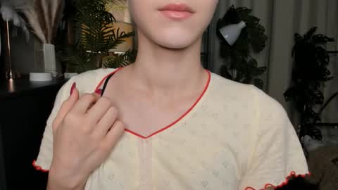 Natalie online show from September 2025 05:41:02 AM