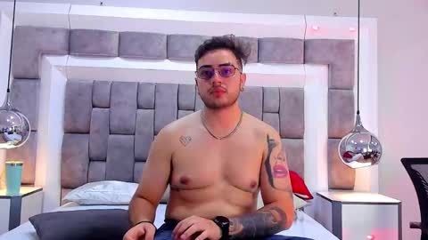 Snapshot of ethan_greys chatting on November 2025 05:39:01 AM ethan_greys online show from November 2025 05:39:01 AM