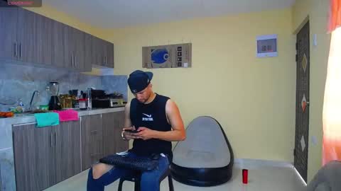 Jose online show from October 2025 05:20:02 PM