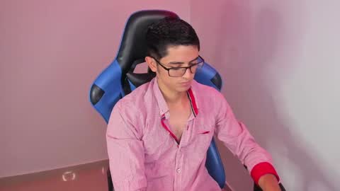 Snapshot of ethan_sai01 chatting on January 2025 01:32:01 AM ETHAN SAI online show from January 2025 01:32:01 AM