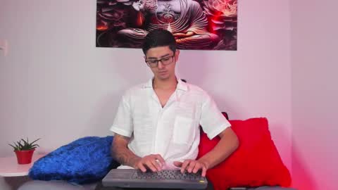 Snapshot of ethan_sai01 chatting on February 2025 06:40:01 PM ETHAN SAI online show from February 2025 06:40:01 PM