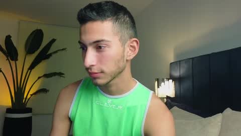 Snapshot of ethan_skiny_ chatting on December 2024 03:07:02 AM Joan online show from December 2024 03:07:02 AM