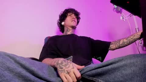 Snapshot of ethan_sykes chatting on October 2025 01:40:01 AM Ethan sykes online show from October 2025 01:40:01 AM