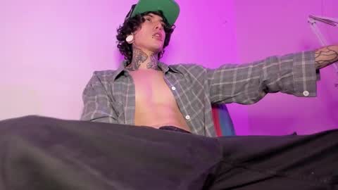 Snapshot of ethan_sykes chatting on November 2025 12:19:01 AM Ethan sykes online show from November 2025 12:19:01 AM