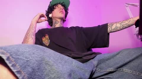 Snapshot of ethan_sykes chatting on November 2025 03:17:01 AM Ethan sykes online show from November 2025 03:17:01 AM