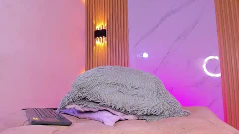 ethan_thouse online show from November 2025 07:55:02 AM