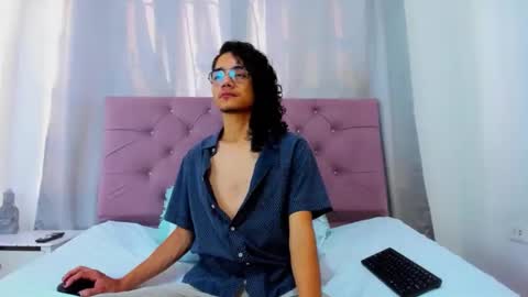 ethanblackwoodd online show from January 2026 09:28:01 PM