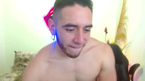 Snapshot of ethanblaze_ chatting on December 2025 12:03:02 PM ethanblaze_ online show from December 2025 12:03:02 PM