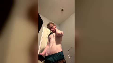 ethanbmx2001 online show from April 2026 11:18:02 AM