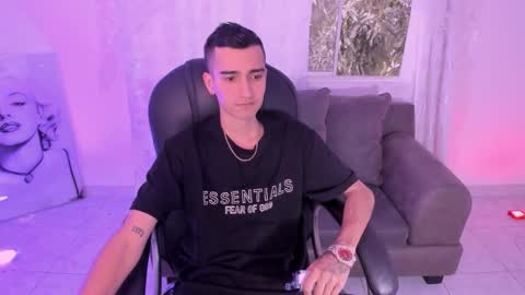 Ethan Boy online show from March 2026 08:56:02 PM