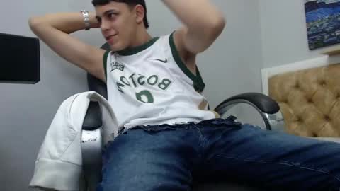 Snapshot of ethanx18 chatting on May 2026 04:43:01 AM ethanx18 online show from May 2026 04:43:01 AM