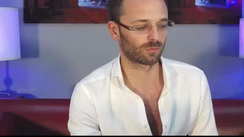 Snapshot of euginehot chatting on December 2024 03:00:01 PM euginehot online show from December 2024 03:00:01 PM