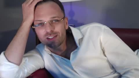 Snapshot of euginehot chatting on December 2024 04:50:01 PM euginehot online show from December 2024 04:50:01 PM