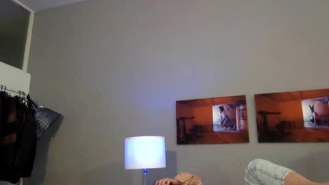 Snapshot of euginehot chatting on March 2025 06:15:02 AM euginehot online show from March 2025 06:15:02 AM