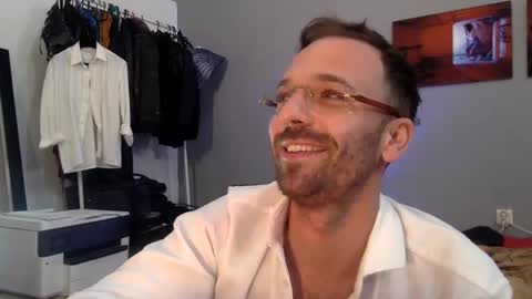 Snapshot of euginehot chatting on March 2025 11:28:01 AM euginehot online show from March 2025 11:28:01 AM