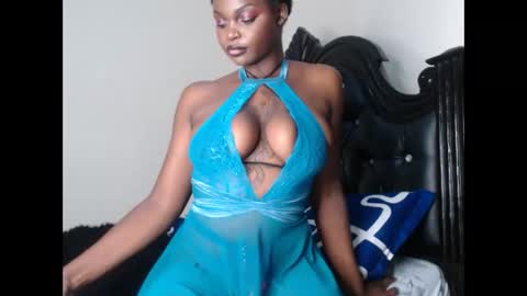 Snapshot of euphoric_cosmos chatting on October 2025 02:37:02 AM euphoria online show from October 2025 02:37:02 AM