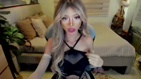 Snapshot of euphoric_goddess chatting on July 2026 07:00:02 PM euphoric_goddess online show from July 2026 07:00:02 PM