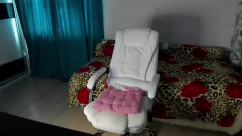 Snapshot of eva_7777 chatting on July 2026 09:27:01 AM Eva online show from July 2026 09:27:01 AM