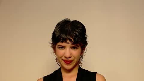 Snapshot of eva_caos chatting on November 2025 06:41:02 PM Eva online show from November 2025 06:41:02 PM