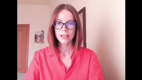 Snapshot of eva_cutesmile chatting on October 2025 01:55:02 PM Eva online show from October 2025 01:55:02 PM